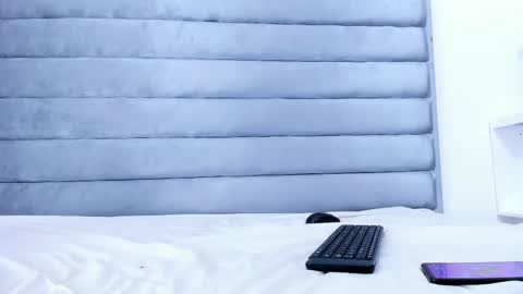 Snapshot of elaisaprincess chatting on February 18, 8:37 pm elaisaprincess online show from February 18, 8:37 pm
