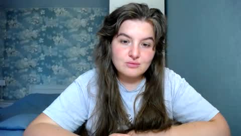 Elanis online show from June 20, 5:38 pm