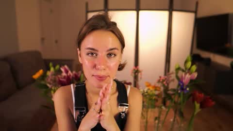 ELA 3 online show from December 16, 6:08 am