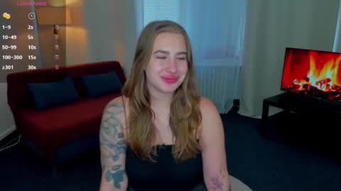 elarabloom online show from November 10, 12:33 pm