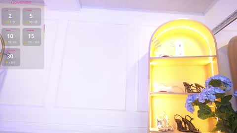 Snapshot of elasummeer chatting on October 21, 11:58 am Elasummeer online show from October 21, 11:58 am