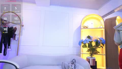 Snapshot of elasummeer chatting on October 3, 11:48 am Elasummeer online show from October 3, 11:48 am