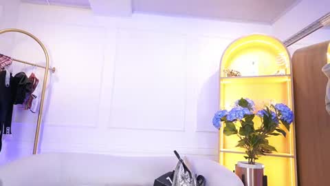 Snapshot of elasummeer chatting on September 30, 12:33 pm Elasummeer online show from September 30, 12:33 pm