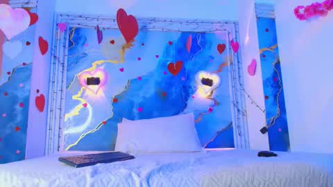 Eleanor Rigby online show from February 6, 3:54 am