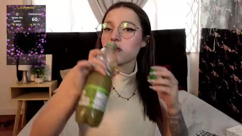 Elecktra online show from October 4, 8:24 pm