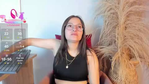 Elecktra online show from March 3, 7:42 pm