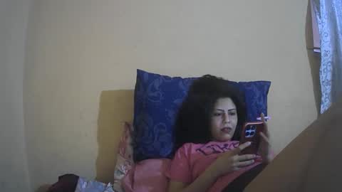 Isabella online show from October 8, 9:02 am