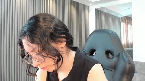Electra online show from January 22, 12:49 pm