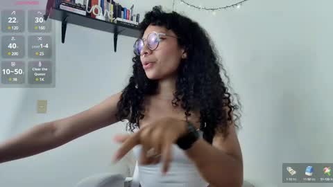 Snapshot of elektra_williams chatting on January 6, 10:26 pm elektra_williams online show from January 6, 10:26 pm