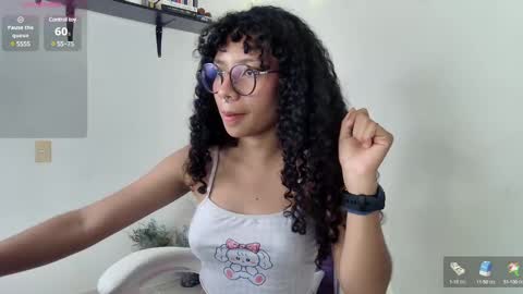 Snapshot of elektra_williams chatting on December 27, 10:59 pm elektra_williams online show from December 27, 10:59 pm