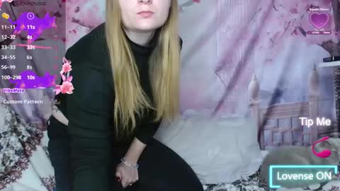 Snapshot of elena_maeer chatting on October 10, 12:54 pm Elena online show from October 10, 12:54 pm