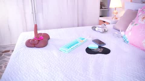 Snapshot of elena_mature chatting on September 26, 8:06 pm Elena online show from September 26, 8:06 pm