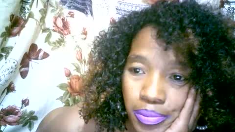 Snapshot of elenah0123 chatting on September 20, 8:01 am elenah013 online show from September 20, 8:01 am