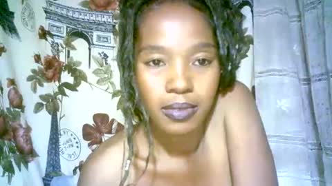 elenah013 online show from December 13, 6:10 am