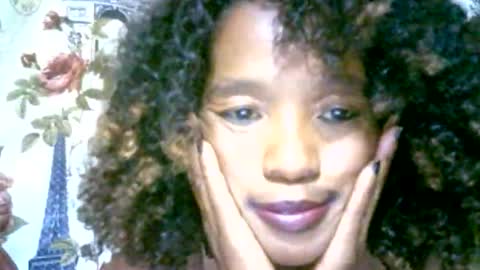 Snapshot of elenah0123 chatting on September 18, 7:40 am elenah013 online show from September 18, 7:40 am