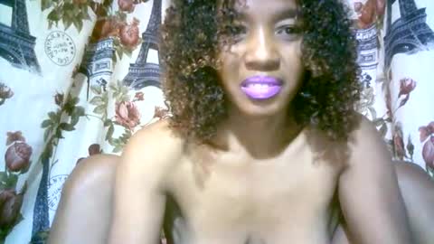 Snapshot of elenah0123 chatting on September 29, 6:40 am elenah013 online show from September 29, 6:40 am