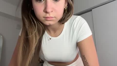 Elena online show from April 1, 2:36 pm