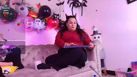 elenna_boobs_ online show from October 21, 5:44 am