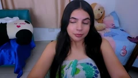 Snapshot of elenna_hotx chatting on October 9, 7:29 pm agnes online show from October 9, 7:29 pm