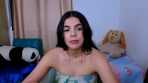 Snapshot of elenna_hotx chatting on September 18, 7:45 pm agnes online show from September 18, 7:45 pm