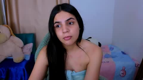 Snapshot of elenna_hotx chatting on October 18, 8:54 pm agnes online show from October 18, 8:54 pm