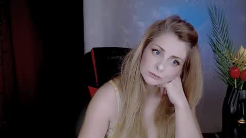 Snapshot of eleonorrres chatting on October 27, 11:17 am Elli online show from October 27, 11:17 am