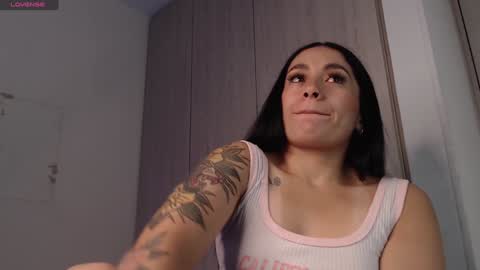 Millie bobby online show from December 7, 11:18 am