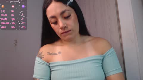 Millie bobby online show from December 24, 11:28 am