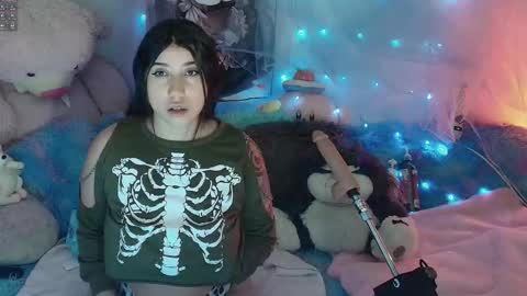 miu  online show from October 24, 9:38 am