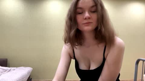 Mila online show from March 7, 5:31 pm