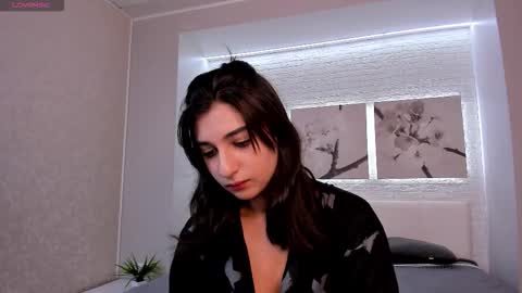 Snapshot of elfy_rare chatting on October 4, 2:54 pm Elfy online show from October 4, 2:54 pm