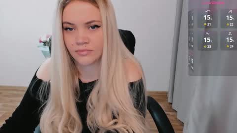 Ella online show from December 9, 8:00 am