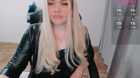 Ella online show from December 28, 8:37 am