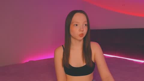 Ella online show from January 7, 3:14 am