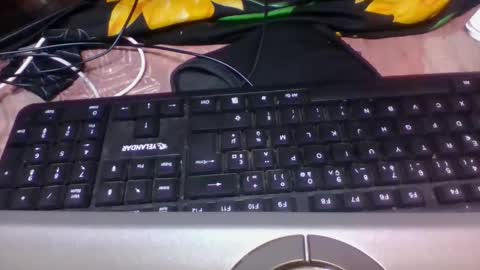 eliannee online show from March 15, 1:24 pm