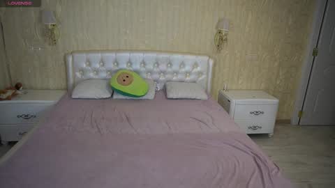 Luna online show from November 19, 10:10 pm