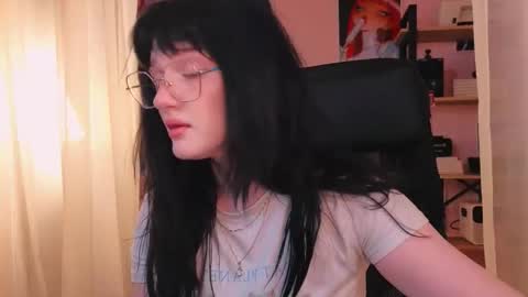 Ellie online show from October 2, 5:12 am