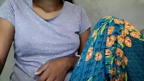 elina_roy03 online show from November 2, 1:09 am