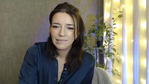 Elina online show from December 29, 11:50 pm
