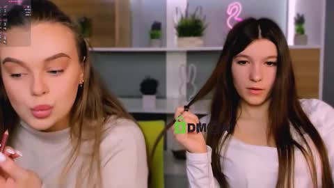 elis_sunny online show from February 27, 7:19 am