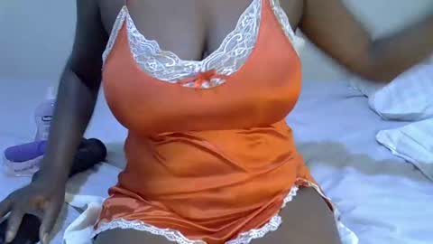 lisathegoddess online show from February 22, 1:22 am