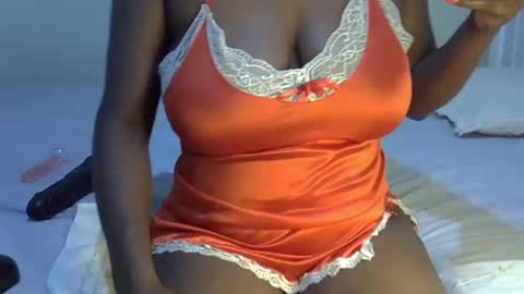 lisathegoddess online show from March 12, 2:52 am