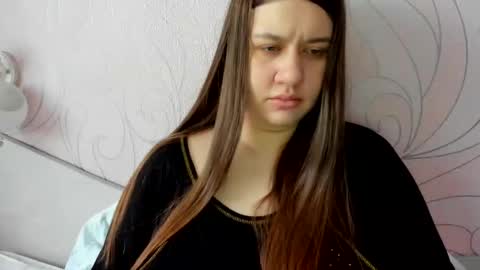 Snapshot of elisa_kollin chatting on February 9, 9:58 am Aletta Oushen online show from February 9, 9:58 am