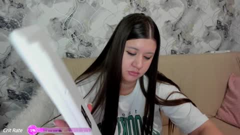 Snapshot of elisa_kollin chatting on February 5, 6:15 pm Aletta Oushen online show from February 5, 6:15 pm
