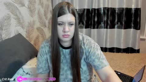 Snapshot of elisa_kollin chatting on January 13, 1:28 pm Aletta Oushen online show from January 13, 1:28 pm