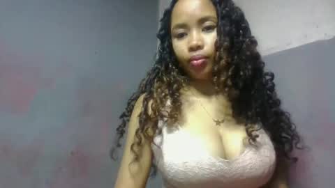 elisabethee online show from April 26, 6:27 pm
