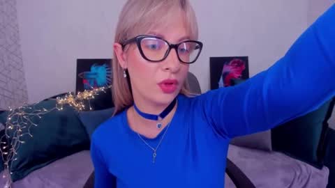 Elisabeth online show from February 22, 11:35 am