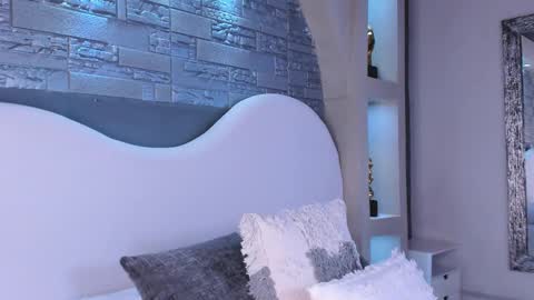 Elise diamond online show from November 27, 9:50 pm