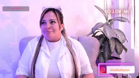 Snapshot of elise_leyton chatting on September 17, 4:38 pm ELISE LEYTON online show from September 17, 4:38 pm