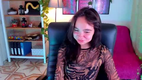 Elise online show from September 12, 3:08 pm